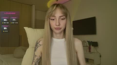 Luna online show from April 13, 2026, 12:27 am