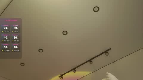 Luna online show from April 13, 2026, 11:54 pm