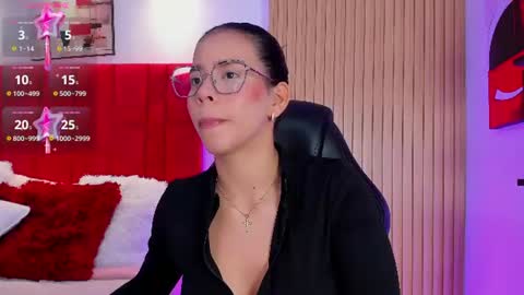 lunamillers_ online show from July 3, 2026, 4:19 am