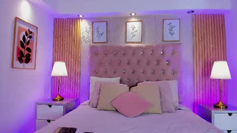 lunamillers_ online show from July 11, 2026, 4:37 am