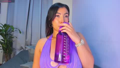 Snapshot of lunamontiel_ chatting on December 5, 2024, 5:48 am Luna online show from December 5, 2024, 5:48 am