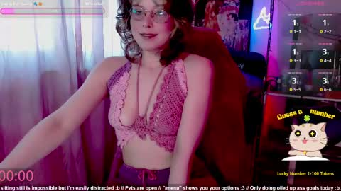 Luna online show from March 22, 2026, 4:43 pm