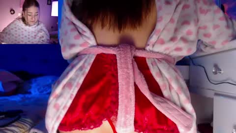 Julieth  online show from July 23, 2026, 1:53 pm