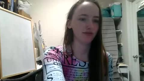 Snapshot of lunapixie2020 chatting on April 24, 2026, 4:04 am lunapixie2020 online show from April 24, 2026, 4:04 am
