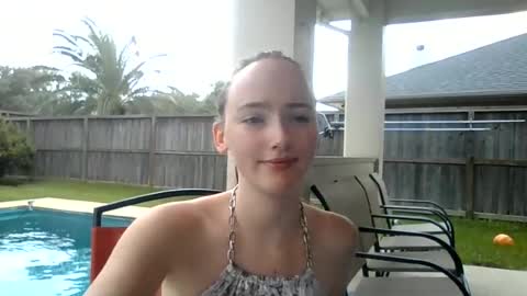 Snapshot of lunapixie2020 chatting on June 17, 2026, 9:16 pm lunapixie2020 online show from June 17, 2026, 9:16 pm