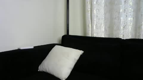 Snapshot of lunar_chocolate000 chatting on May 26, 2026, 4:14 pm Smiley online show from May 26, 2026, 4:14 pm