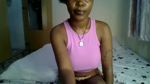 Snapshot of lunargoddess45 chatting on January 19, 2026, 4:16 am lunargoddess45 online show from January 19, 2026, 4:16 am