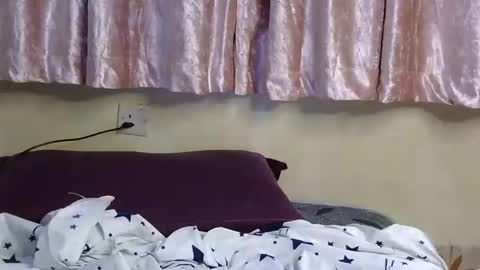 lunargoddess45 online show from April 7, 2026, 12:44 am