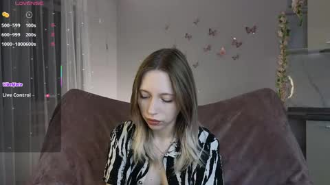 Kelly online show from April 19, 2026, 4:50 pm