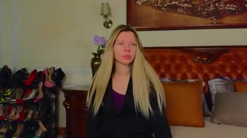 Luna Rishi online show from February 23, 2026, 7:06 am