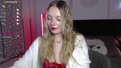 Snapshot of lunaticabae chatting on March 2, 2025, 1:15 am LunaticaBae online show from March 2, 2025, 1:15 am