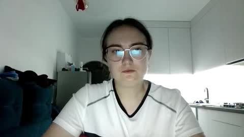 Snapshot of lunavelvet3 chatting on October 30, 2025, 9:04 pm lunavelvet3 online show from October 30, 2025, 9:04 pm