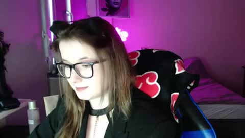 Snapshot of lunaxcherry chatting on June 9, 2026, 6:08 pm LunaXcherry online show from June 9, 2026, 6:08 pm