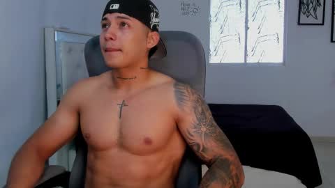 Lunay online show from March 22, 2026, 3:59 pm