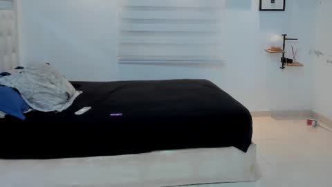 Lunay online show from June 23, 2026, 1:14 am