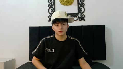 lunaydream online show from June 3, 2026, 11:35 am