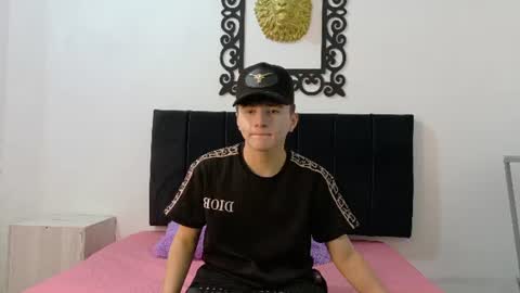 lunaydream online show from July 18, 2026, 11:58 am