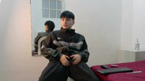 lunaydream online show from July 28, 2026, 12:48 pm