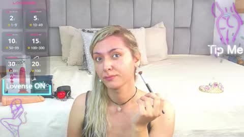 Snapshot of lunitadiva chatting on October 28, 2025, 2:09 pm lunitadiva online show from October 28, 2025, 2:09 pm