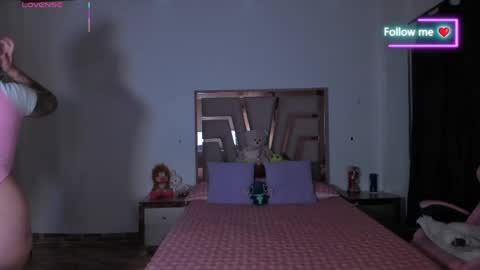 LUNA ROSE online show from April 14, 2026, 3:01 am