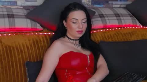 Snapshot of lunnagray chatting on November 25, 2025, 5:51 am LunnaGray online show from November 25, 2025, 5:51 am