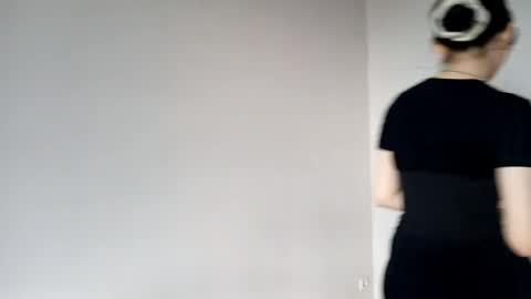 Roxie online show from April 16, 2026, 1:01 pm