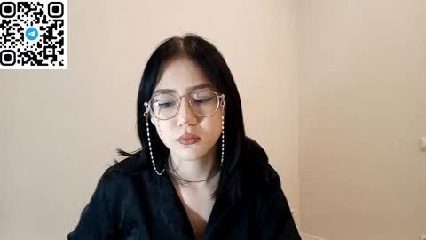 Snapshot of lupefaulker chatting on April 24, 2026, 1:24 pm Roxie online show from April 24, 2026, 1:24 pm