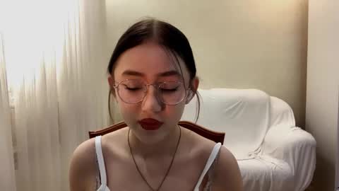 Snapshot of lupefaulker chatting on May 27, 2026, 1:08 pm Roxie online show from May 27, 2026, 1:08 pm
