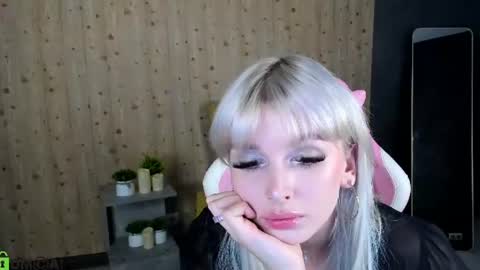 Lura-Lust online show from July 20, 2026, 4:27 am