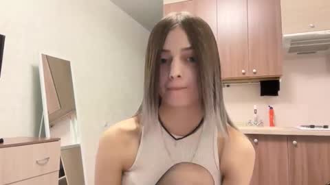 Snapshot of lurlineoline chatting on November 4, 2025, 7:18 am May online show from November 4, 2025, 7:18 am