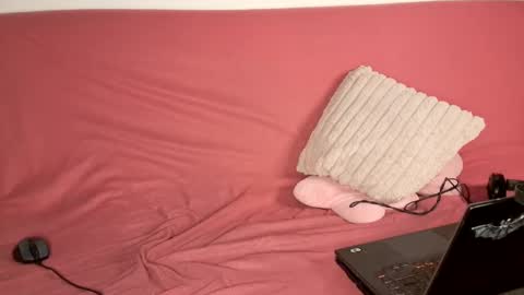 Snapshot of luros_modasy chatting on February 20, 2025, 8:36 pm Luros Modasy online show from February 20, 2025, 8:36 pm