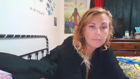Destiny Layman online show from July 19, 2026, 3:32 am