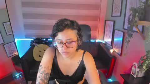 Snapshot of lusiana__ chatting on May 27, 2026, 12:24 pm Luci online show from May 27, 2026, 12:24 pm