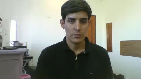 Snapshot of lusrodri chatting on January 9, 2026, 5:04 pm Sebastian E. online show from January 9, 2026, 5:04 pm