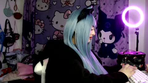 lussyevans_ online show from July 18, 2026, 7:12 am