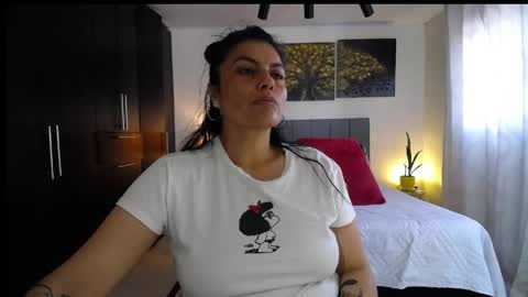 Snapshot of lust_mom chatting on May 9, 2026, 6:57 pm Angela 3 online show from May 9, 2026, 6:57 pm