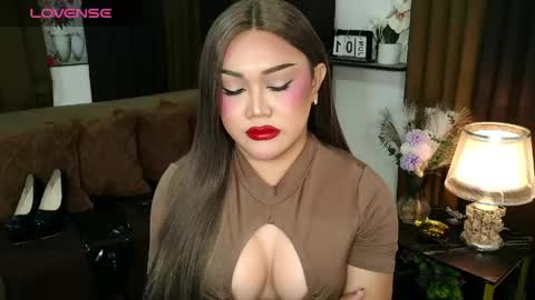 Snapshot of lustful_sasha chatting on June 1, 2026, 1:02 pm Sasha online show from June 1, 2026, 1:02 pm