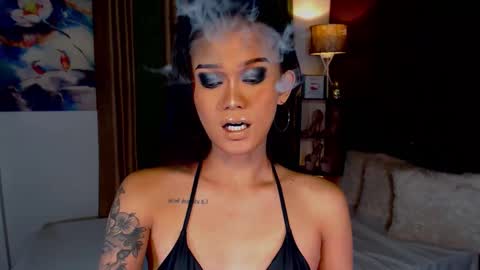 Snapshot of lustfulltrans chatting on January 17, 2025, 3:12 am AdriannaFowks online show from January 17, 2025, 3:12 am