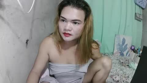 Flora Mae online show from May 22, 2026, 1:17 pm