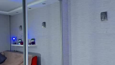 Isabel online show from March 5, 2025, 11:06 am