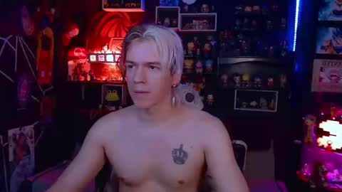 Snapshot of lustymatt chatting on September 25, 2025, 11:41 pm lustymatt online show from September 25, 2025, 11:41 pm