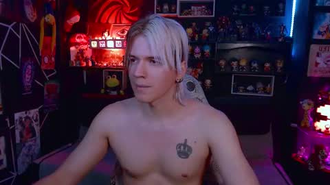 Snapshot of lustymatt chatting on September 27, 2025, 11:54 pm lustymatt online show from September 27, 2025, 11:54 pm