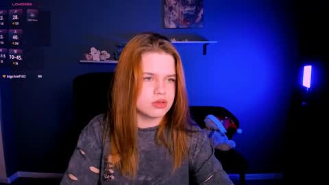 lusy_puff online show from January 25, 2025, 7:39 pm