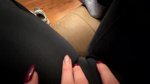 luuunaheartxxx online show from December 2, 2024, 2:31 am