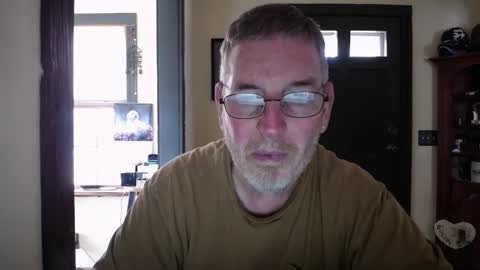 Luv2lickurkittie online show from November 17, 2025, 6:24 pm