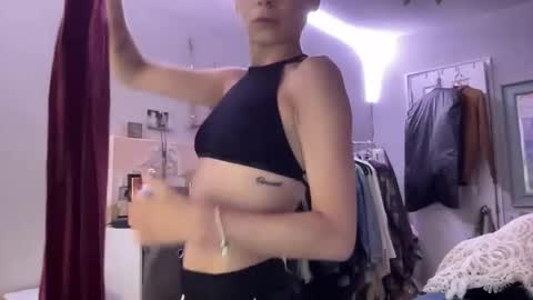 Snapshot of luvkoko chatting on May 23, 2026, 7:35 am luvkoko online show from May 23, 2026, 7:35 am