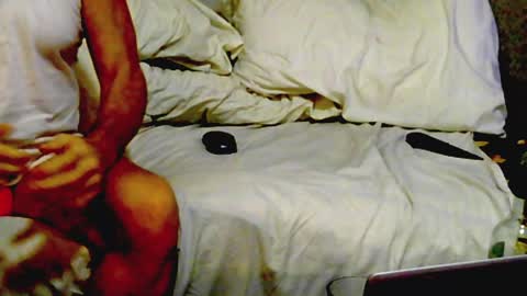 Snapshot of luvthecam2 chatting on December 25, 2024, 12:05 pm M Jordan online show from December 25, 2024, 12:05 pm