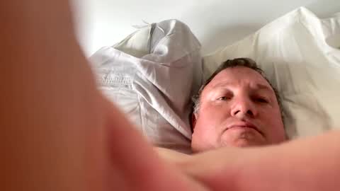 Snapshot of luvtobenude21 chatting on February 6, 2025, 3:31 pm Joe and Sarah online show from February 6, 2025, 3:31 pm