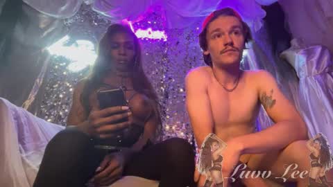 luvvlee online show from September 22, 2025, 4:14 am