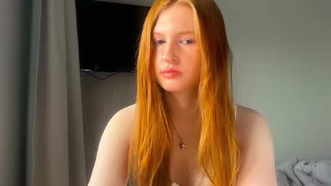 Snapshot of lux_angel chatting on June 11, 2026, 12:19 am lux_angel online show from June 11, 2026, 12:19 am